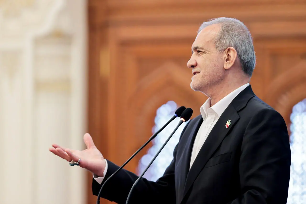  دستور پزشکیان برای پرداخت حقوق کارمندان مبتنی‌ بر عملکرد