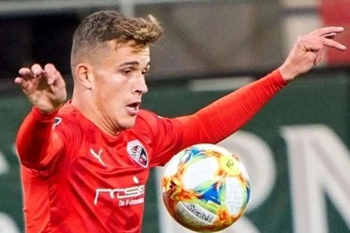 پایان شایعه عدم حضور دنیس اکرت در تیم‌ملی؛ حمایت قاطع از عمه بازیگر!