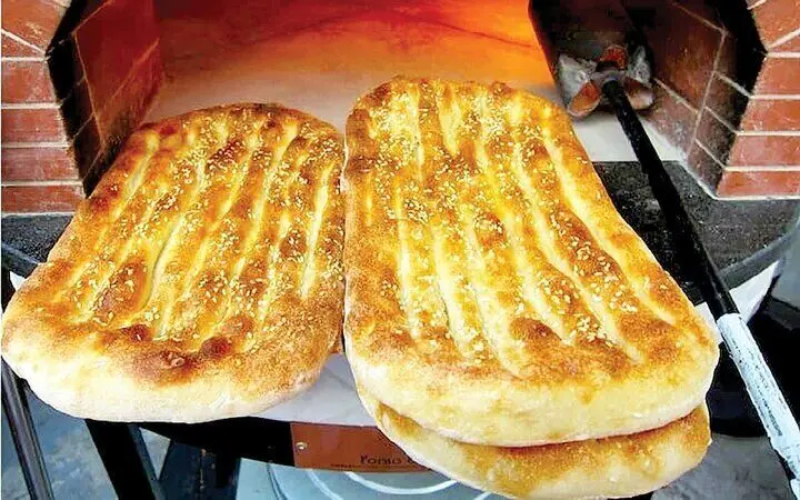 نان آزاد در مشهد گران شد