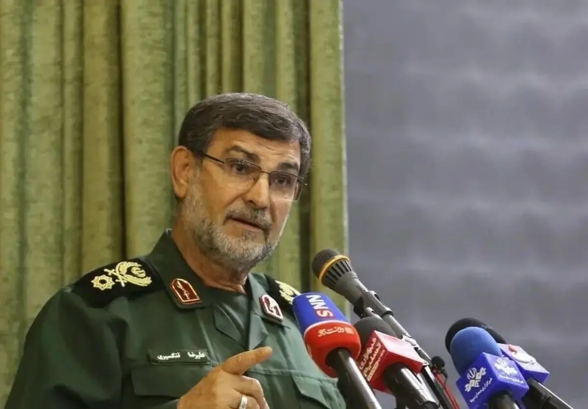 دریادار تنگسیری: برای بستن تنگه هرمز آماده‌ایم