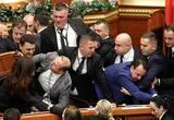 درگیری و زد و خورد نمایندگان در پارلمان آلبانی
