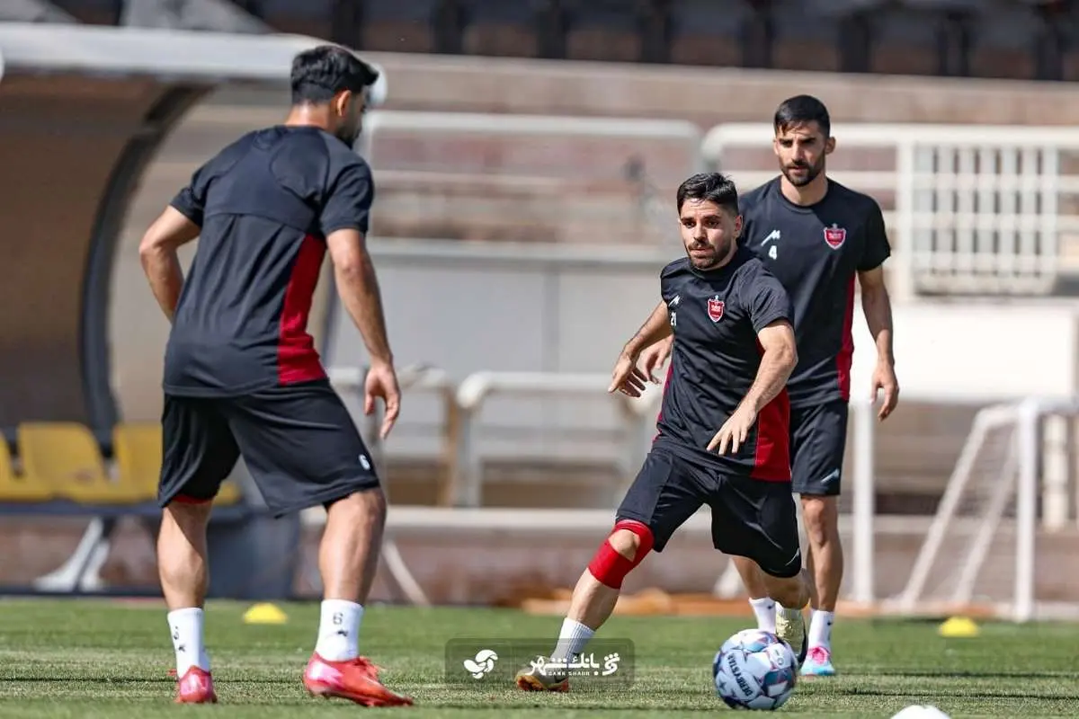 در انتظار سورپرایز کریم باقری مقابل تراکتور