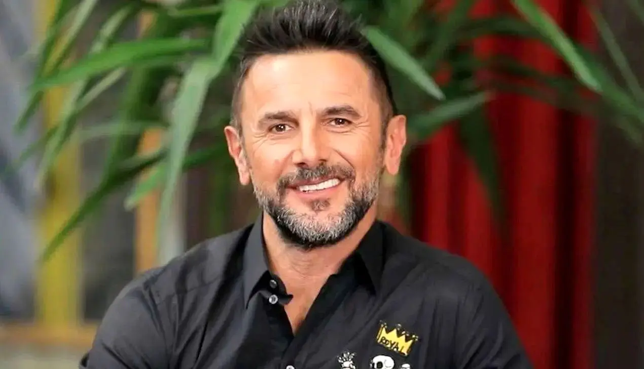 امین حیایی: به جرم موی بلند موهایم را قیچی کردند