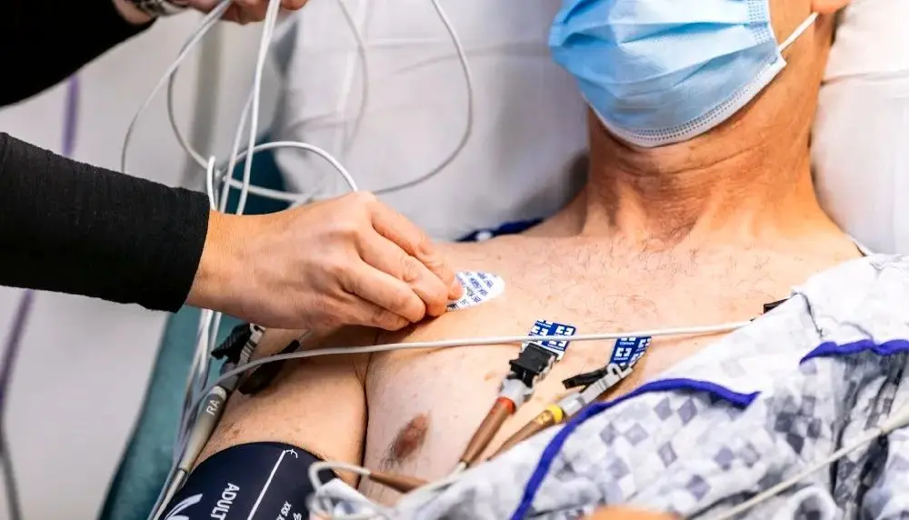 اکوکاردیوگرافی قلب چیست و چه کاربردهایی دارد؟
