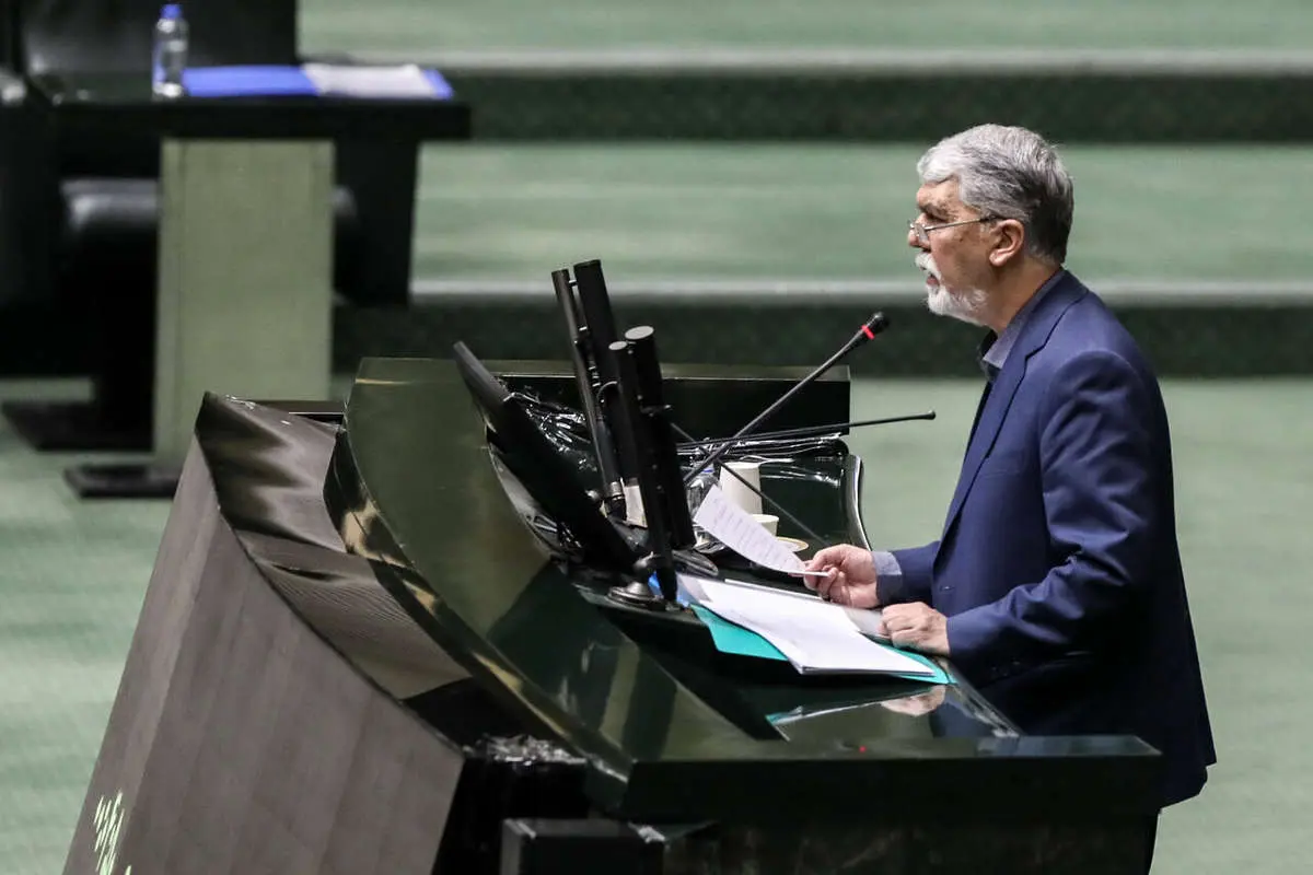  استیضاح وزیر ارشاد کلید خورد/ نقدعلی: ۲۲ امضا جمع شده است
