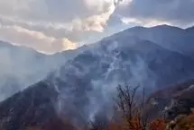 وضعیت قرمز در جنگل‌های الیت؛ آتش‌سوزی همچنان پیشروی می‌کند