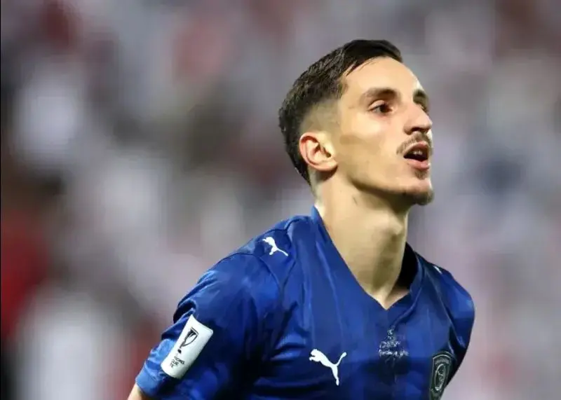 درخشش ستاره الجزایری در شب برد الدحیل مقابل الاتحاد و بنزما