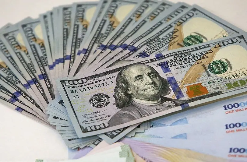 پیش‌فروش دلار استارت خورد