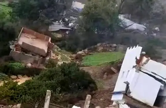 رانش زمین خانه‌ها و مساجد را در شفشاون ویران کرد