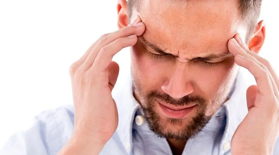 علت سردرد در ماه رمضان و روش های درمان