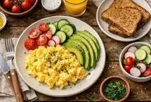 نیمرو یا آب‌پز؟ راهنمای انتخاب سالم‌ترین روش پخت تخم‌مرغ