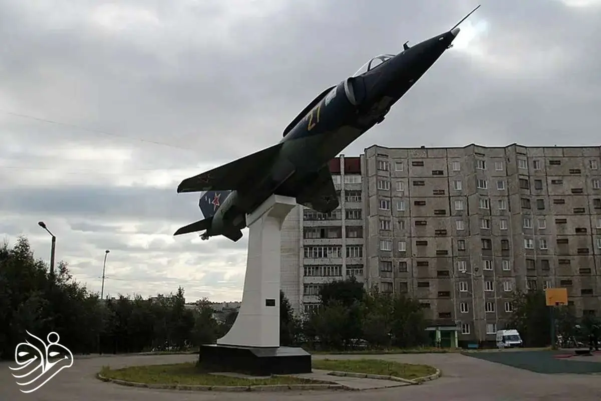 یاک-۳۸؛ بازمانده جنگ سرد که به یک بنای یادبود بدل شد