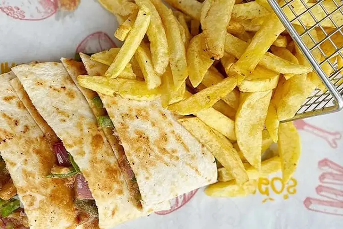 طرز تهیه یک غذای مکزیکی متفاوت؛ کسادیا مرغ
