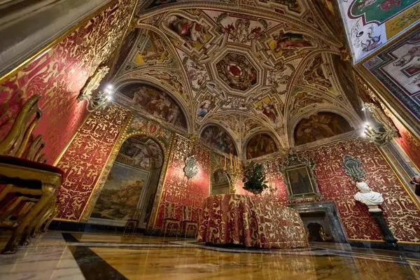 تصاویری دیدنی از داخل کاخ کولونا در رم