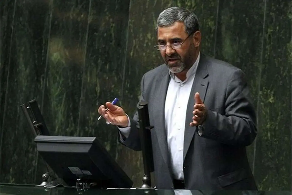 کاتب: مجلس دوازدهم بخشی از مطالبات اصلی ملت را به فراموشی سپرده است