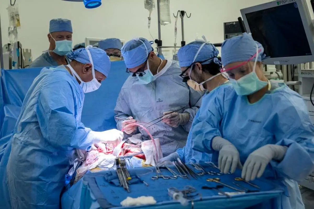 اولین پیوند مثانه در جهان توسط جراح ایرانی مقیم آمریکا انجام شد