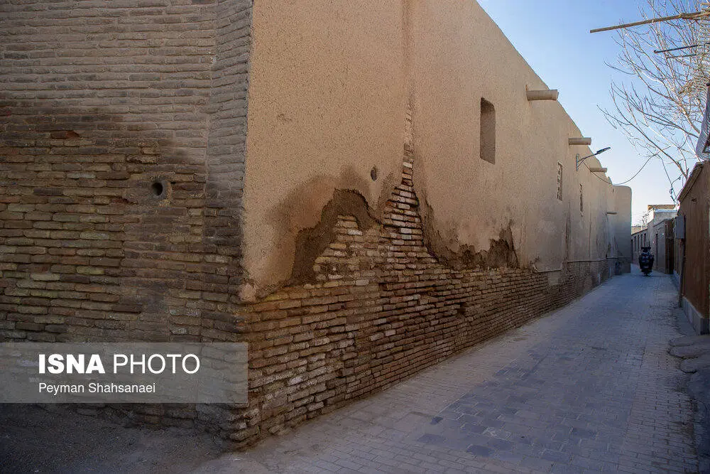 تصاویر؛ فرونشست در مسجد جامع اصفهان 6