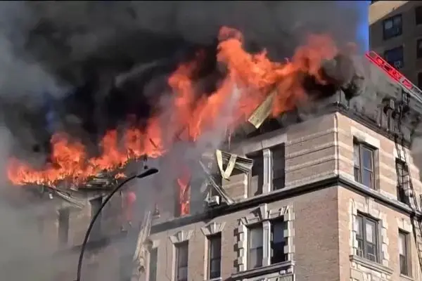 آتش‌سوزی یک ساختمان شش‌طبقه‌ در نیویورک