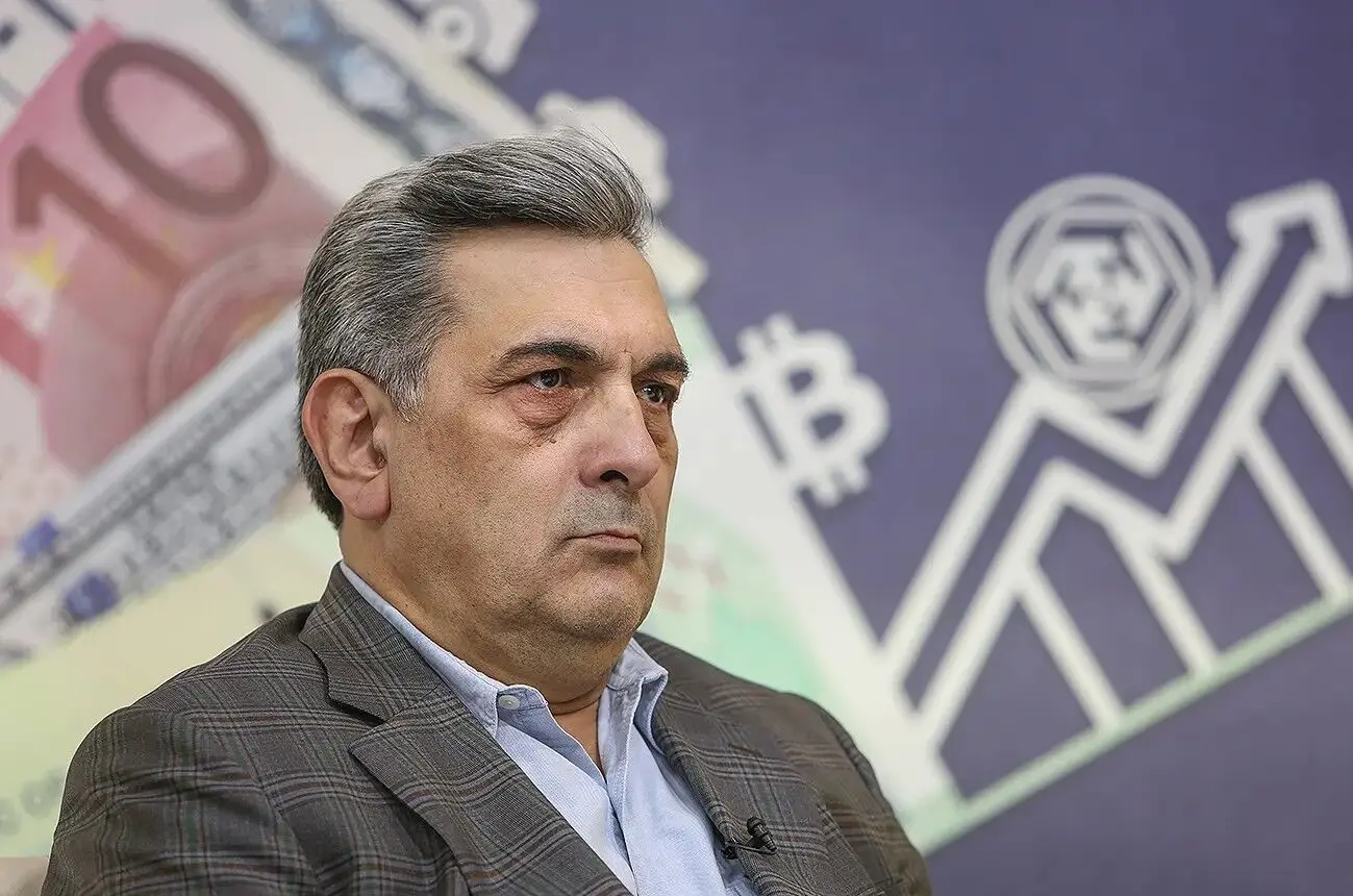 پیروز حناچی: چرا شهرداری از ظرفیت خود برای مهار گرانی استفاده نمی‌کند؟