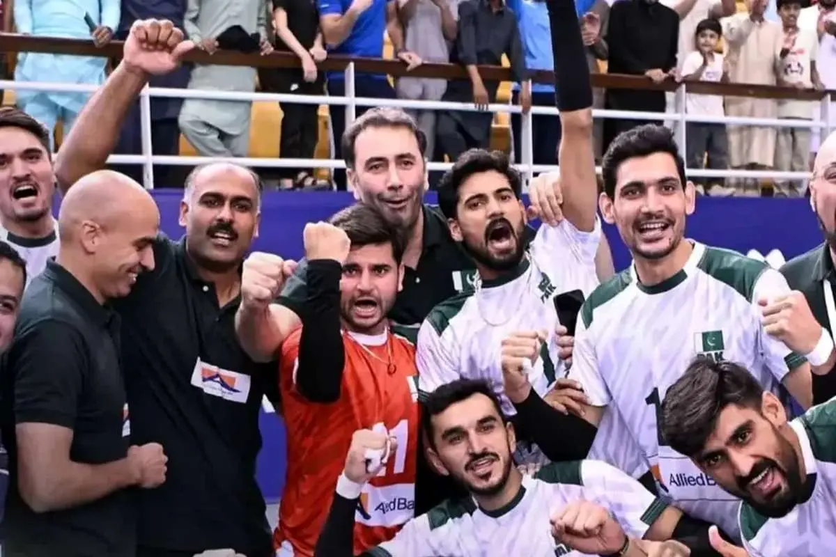 سرمربی ایرانی، والیبال پاکستان را به فینال رساند