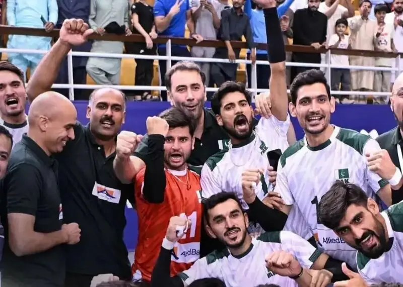 سرمربی ایرانی، والیبال پاکستان را به فینال رساند