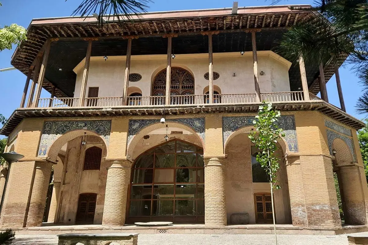 آسیب‌های حمله موشکی به کاخ چهل‌ستون و چند بنای تاریخی