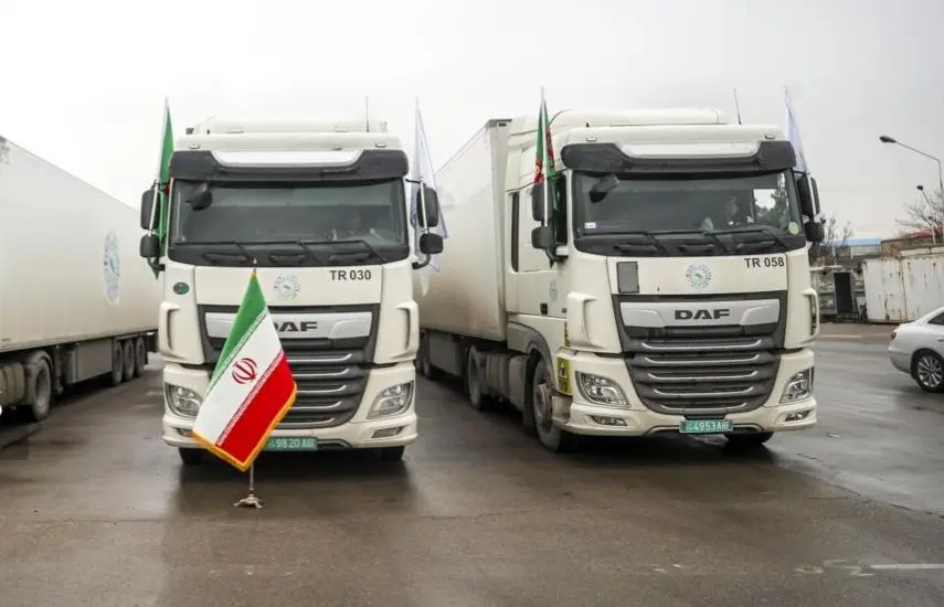 تصاویر؛ اهدای کمک‌های ترکمنستان به کودکان آسیب دیده از جنگ ایران