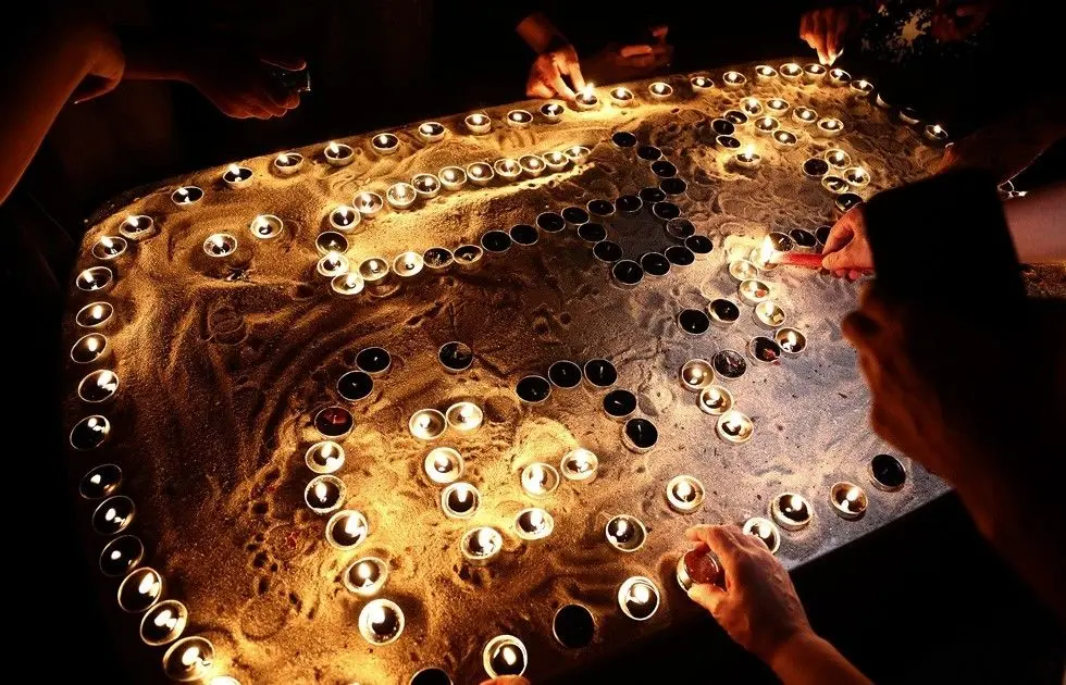 رئیس انجمن روانشناسی ایران: مانع سوگواری برای کشته‌شدگان حوادث اخیر نشوید