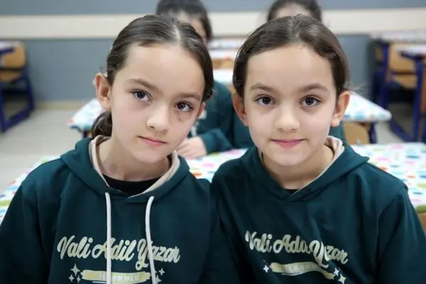 تصاویر؛ مدرسه دوقلوها