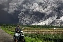 فوران خشمناک آتشفشان سمرو