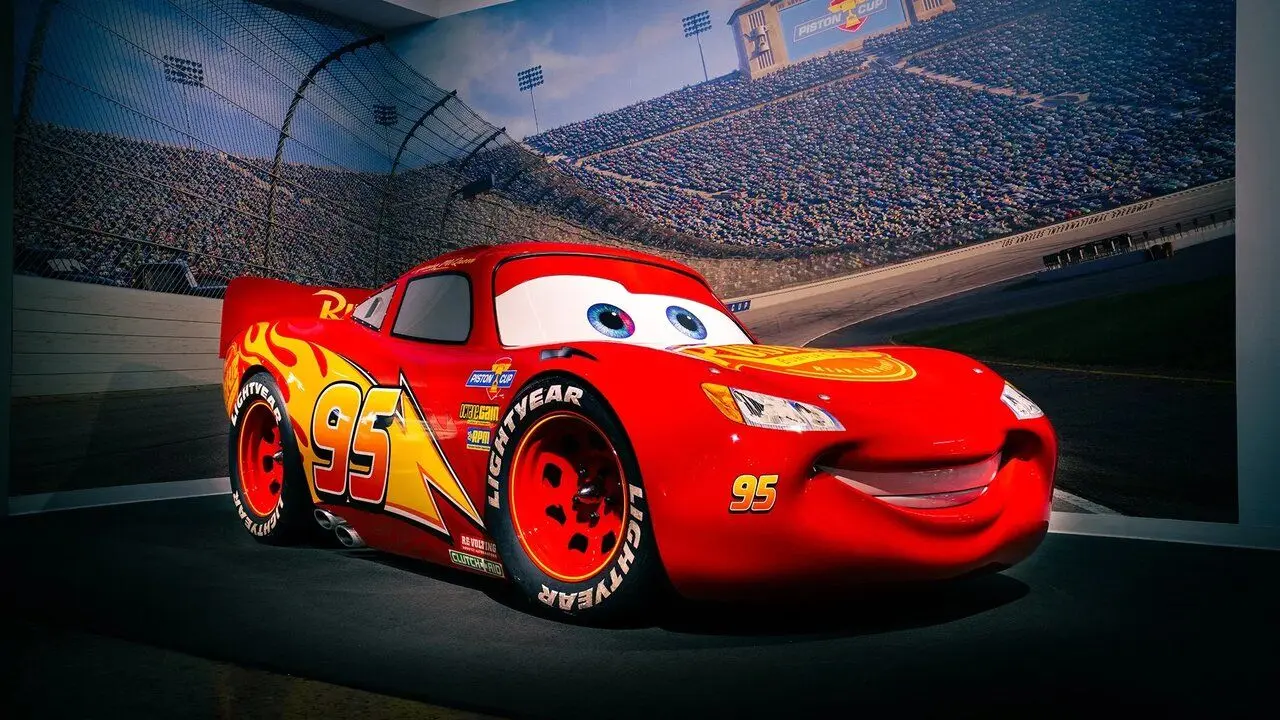 خودروی لایتنینگ مک‌کوئین؛ وقتی یک کارتون تبدیل به افسانه شد