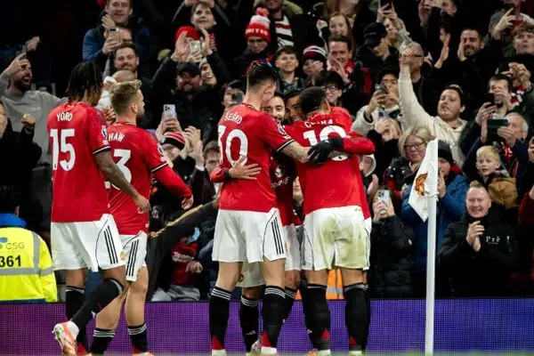 ببینید؛ خلاصه بازی منچستریونایتد 4 - برایتون 2