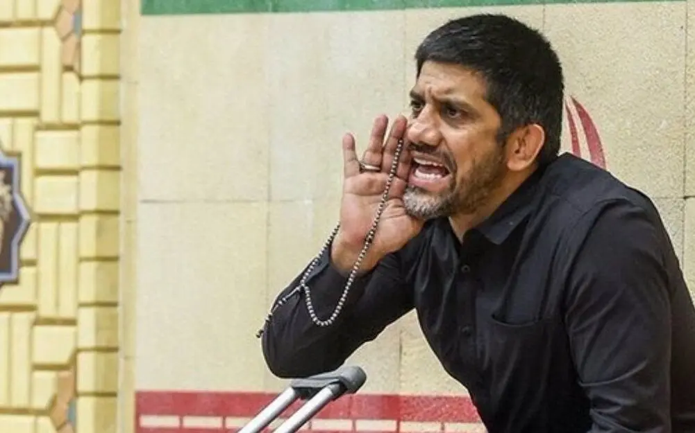 دبیر به خبرنگار صداوسیما: مصاحبه با دخترهای شل حجاب را ادامه بدهید!