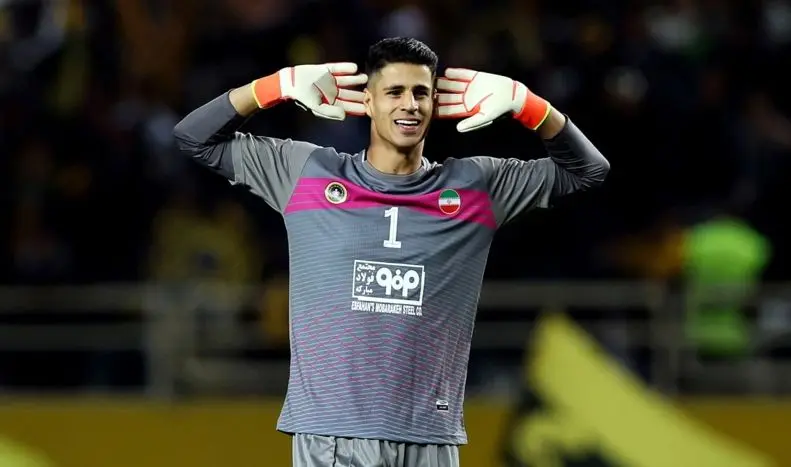 معمای آینده نیازمند‌؛ تمدید یا انتقال جنجالی به پرسپولیس؟! 
