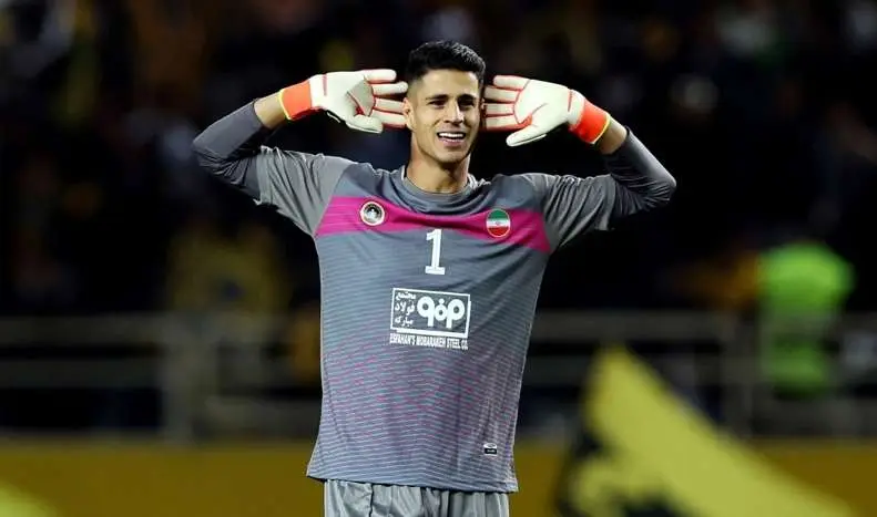 معمای آینده نیازمند؛ تمدید یا انتقال جنجالی به پرسپولیس؟!
