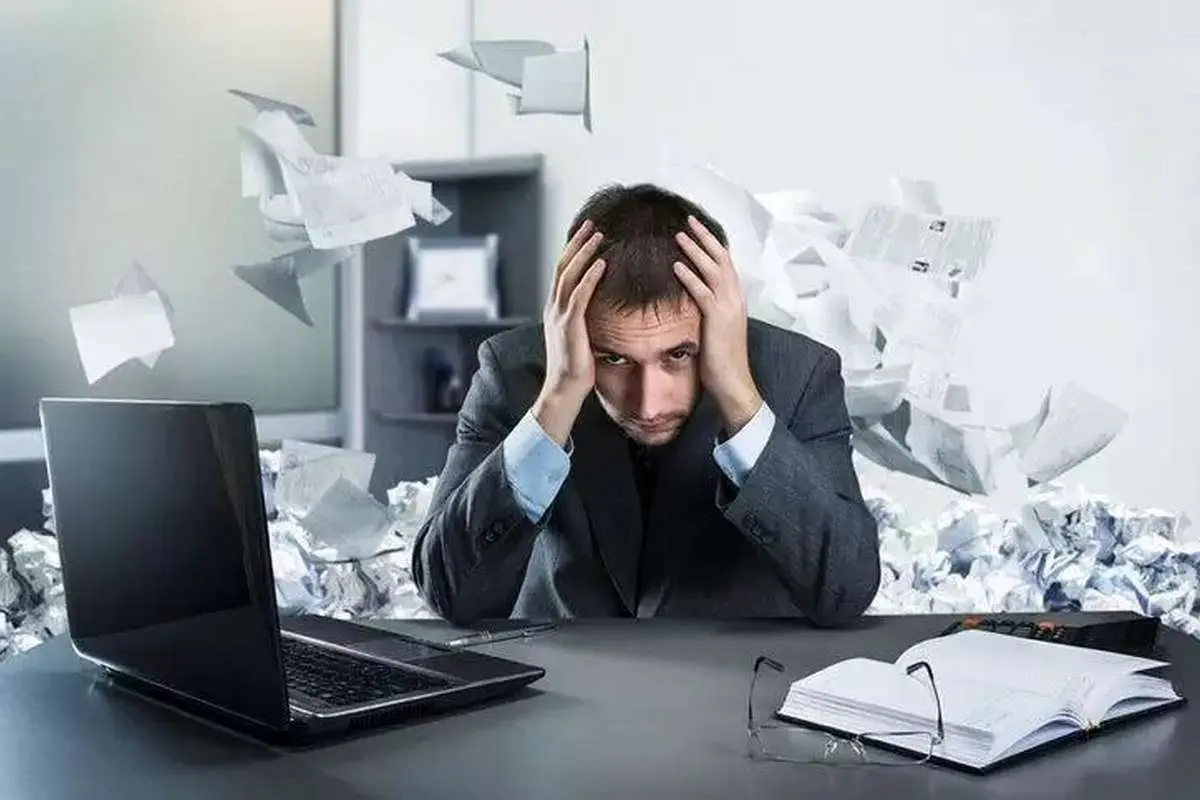 فرسودگی شغلی در سازمان؛ چالش پنهان مدیریت منابع انسانی