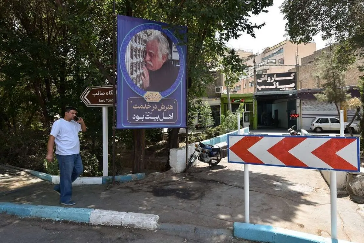 تصاویر؛ آمادهسازی آرامگاه استاد فرشچیان