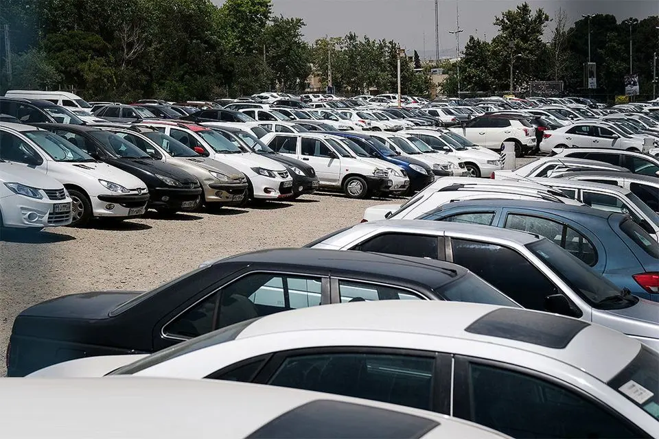 بازار خودرو ترمز برید؛ آخرین قیمت پژو، شاهین، سمند، دنا، کوییک و تارا