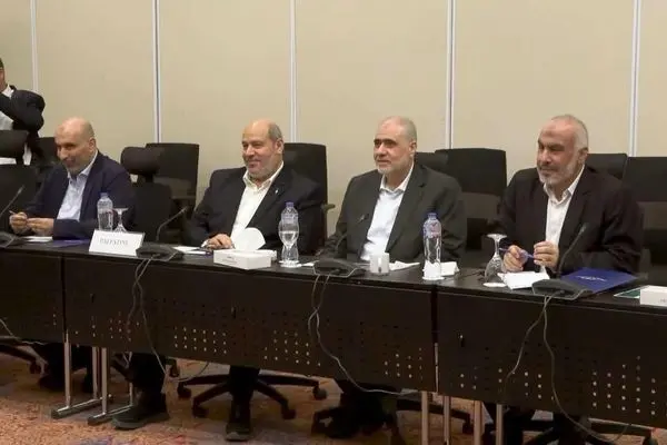 لبخند مقام‌های ارشد حماس در نشست با میانجیگرها