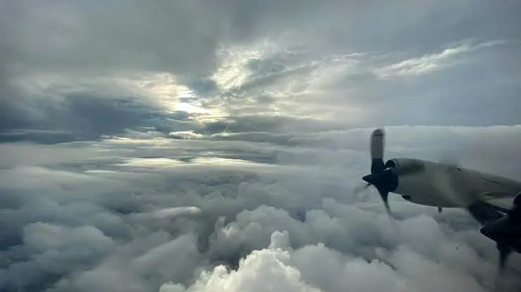 ببینید؛ لرزش شدید کابین خلبان در چشم طوفان ملیسا