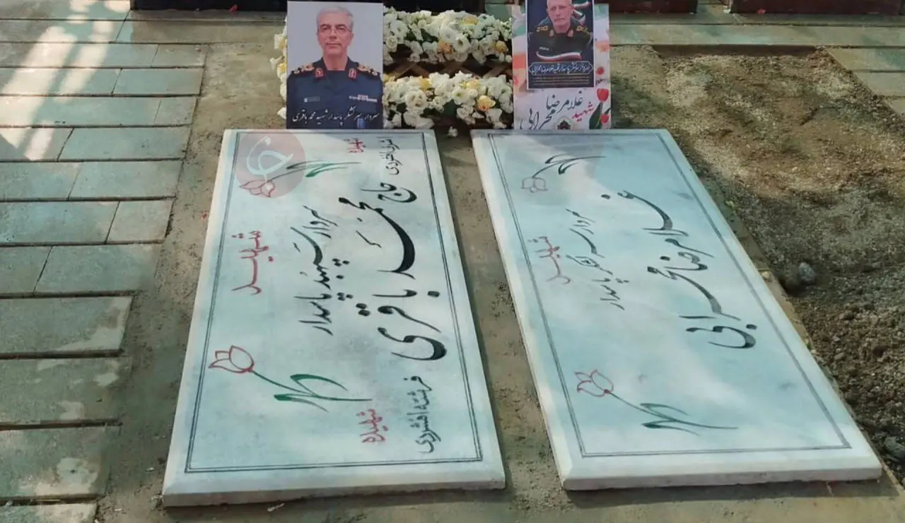 مزار شهیدان حاجی‌زاده و محمود باقری در بهشت زهرا