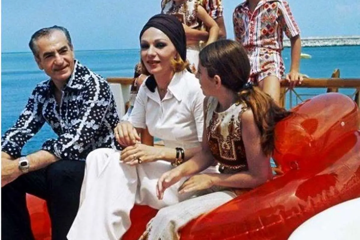 سفر محمدرضا پهلوی و فرح دیبا به تایلند