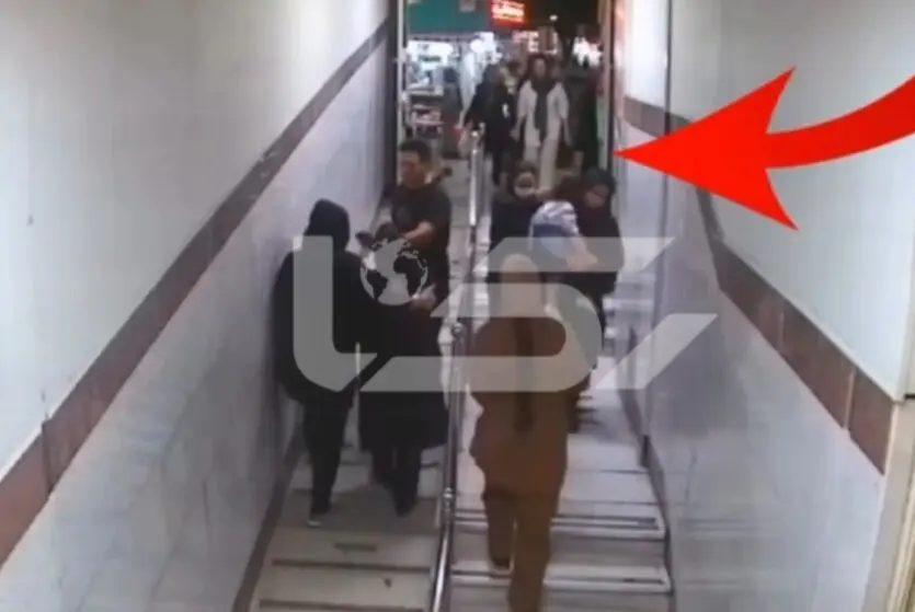 سرقت عجیب گوشواره دختربچه در آغوش مادر