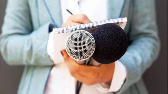 صدور حکم ۱۴ ماه زندان برای یک خبرنگار