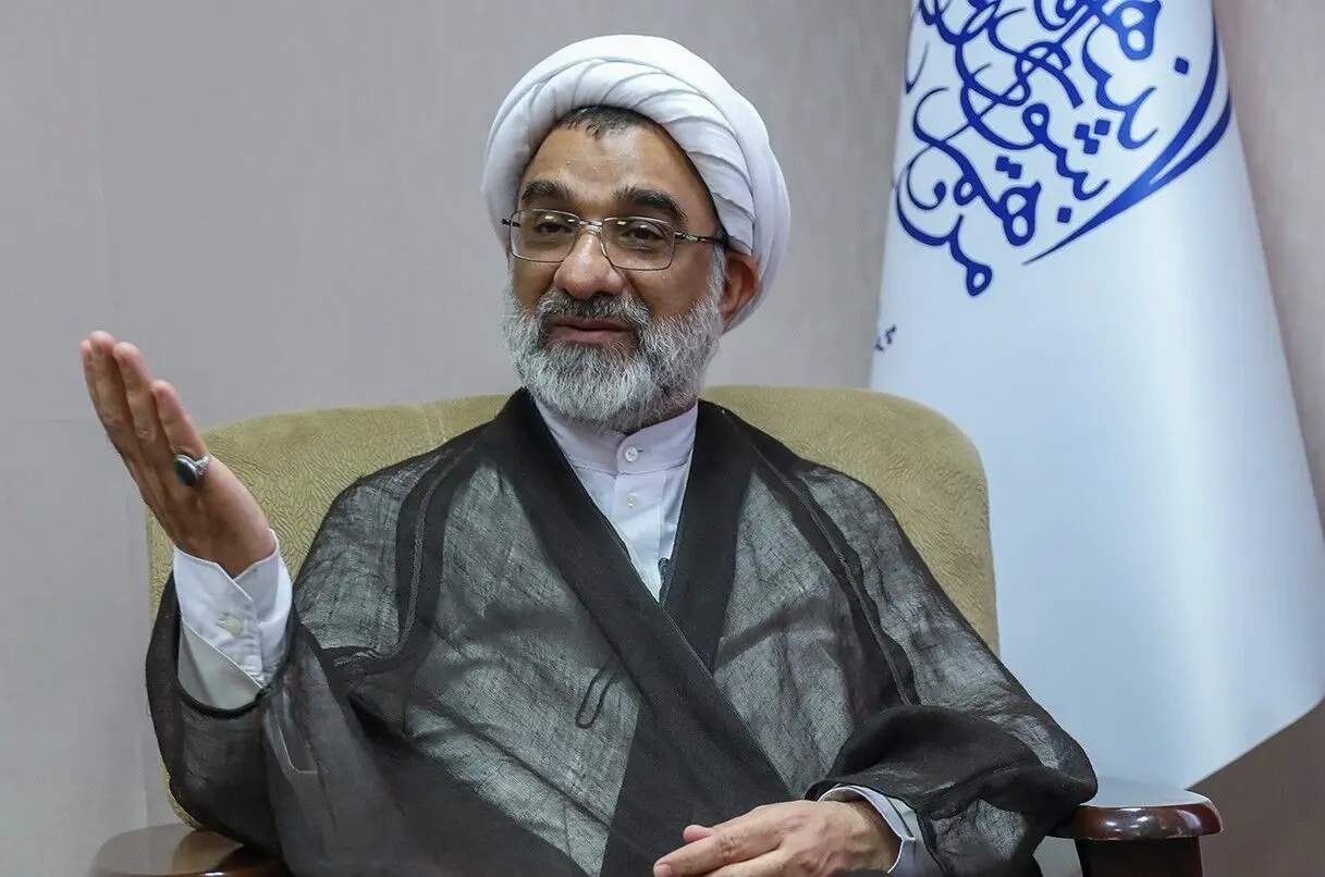 انتقاد تند از دبیر شورای‌عالی انقلاب فرهنگی: به ما می‌گویید ایران اینترنشنال؟
