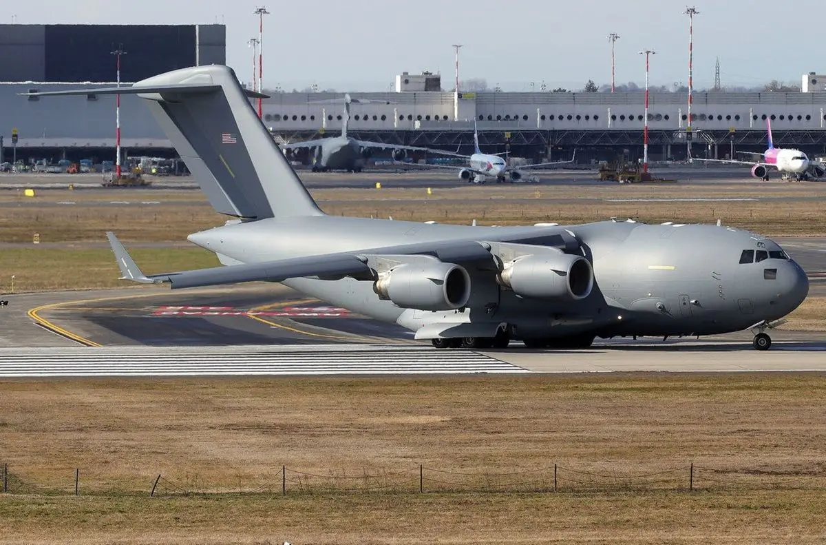 فرود اضطراری هواپیمای آمریکا در ترکیه/ ماجرا چیست؟