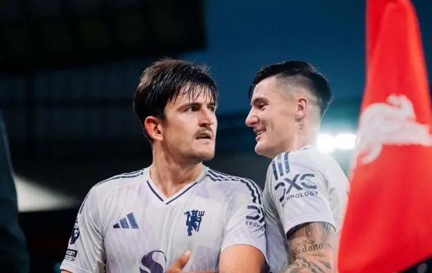 باخت ۲-۱ لیورپول مقابل منچستر یونایتد؛ سربلندی در آنفیلد با کینگ هری!