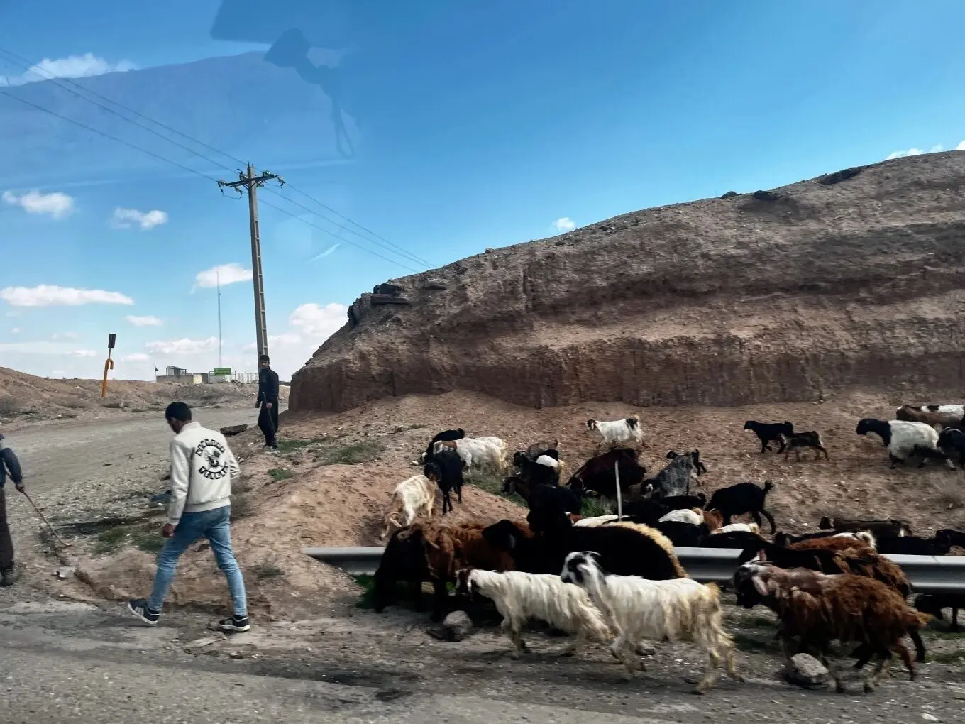 عکس‌های آسوشیتدپرس از کنار جاده تهران تا مرز ترکیه
