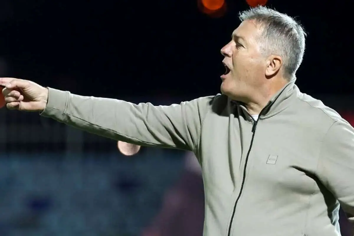 عصبانیت اسکوچیچ از چمن یادگار قبل از بازی با الشرطه